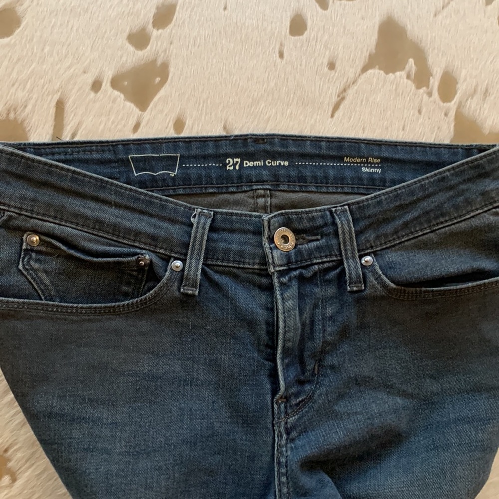 Levi’s Strauss & Co. modern rise skinny jeans - Picture 3 of 4